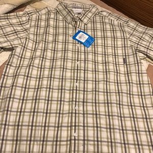 Columbia Short Sleeved button up